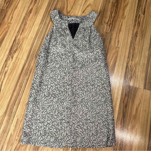 Steve Madden Silver sparlkly Metallic Stitching Shift Mini Dress Sleeveless 8 - Picture 1 of 7